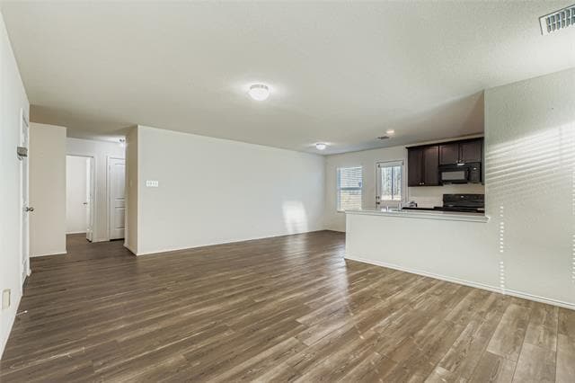 Foto del edificio - 9243 Marilyn Pl