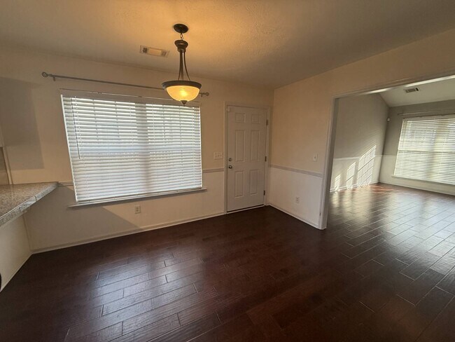 Foto del edificio - 139 Fox Haven Dr