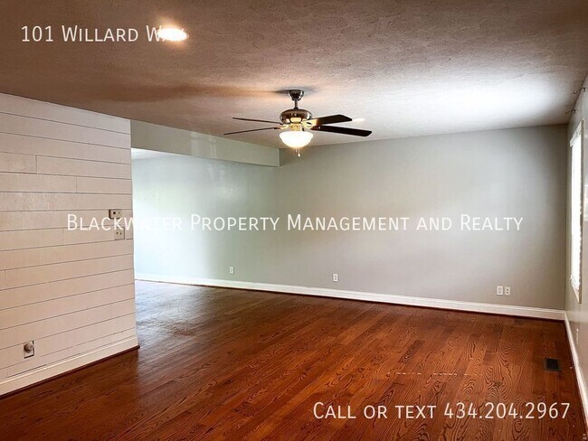 Photo - 101 Willard Way House
