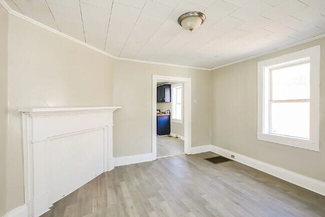 Foto del edificio - Charming 2-Bed, 1 Bath home with central HVAC and a Large Back yard!