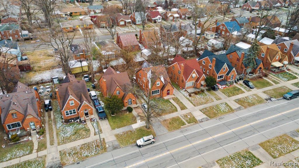 Building Photo - 18072 Hubbell Ave