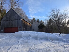 Building Photo - 460 Fairgrounds Rd