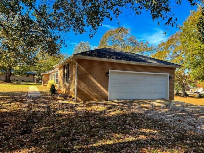 Photo - 609 Jacobs Rd House