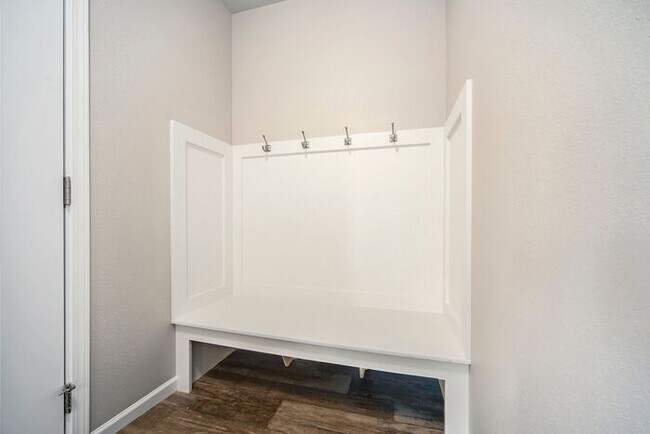 Foto del edificio - 6763 Asher Trail