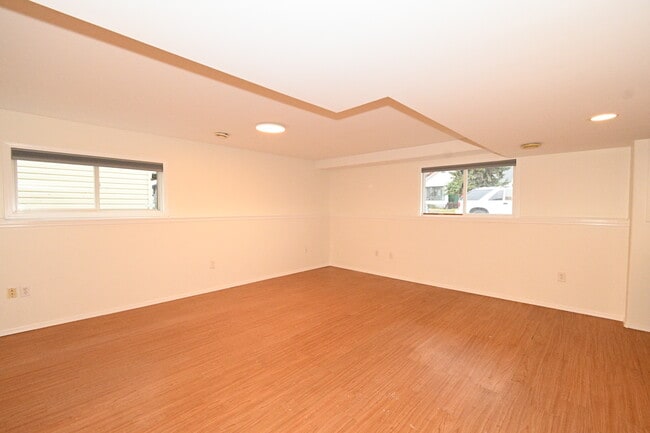 Building Photo - 2180 Victoria St