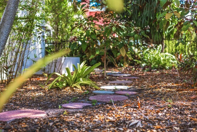 Foto del edificio - 751 NE 80th St