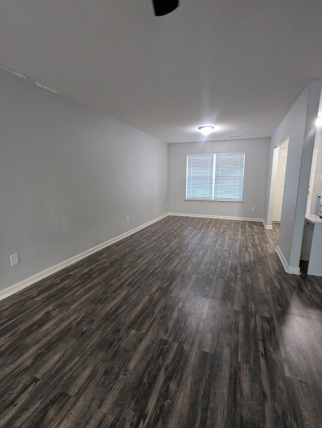 Building Photo - 1003 Caden Village Cir