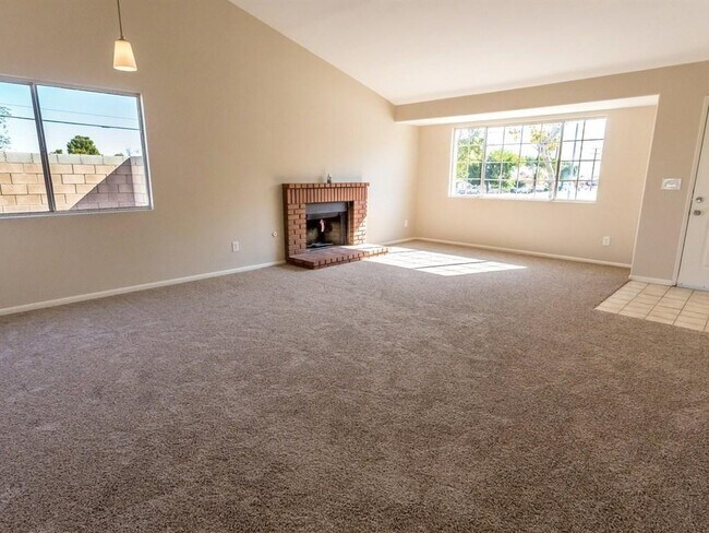 Building Photo - 38755 Desert Flower Dr