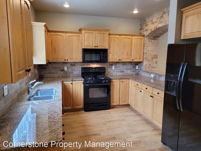 Building Photo - 3 br, 2.5 bath House - 3979 N Heritage Vie...