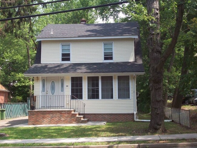 1st FL of 2 family home - 33 Farview Ter