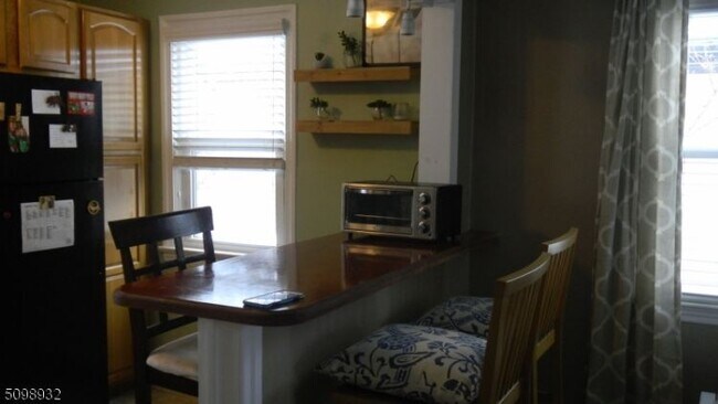 Foto del edificio - 253 Willow Ave