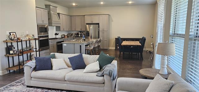 Building Photo - 7800 Desert Dunes Trail