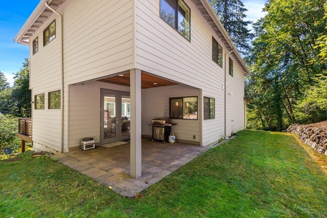 Building Photo - Lake Forest Park - AMAZING Contemporary 4 ...