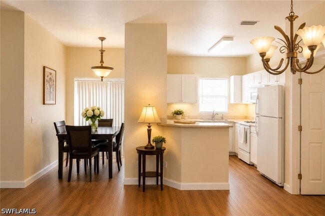 Building Photo - 10710 San Tropez Cir