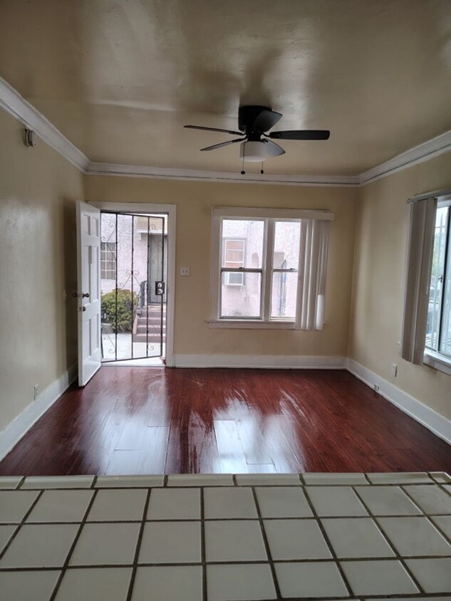 Primary Photo - 700 West