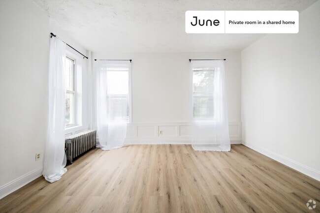 Building Photo - Private bedroom in 4 bed/1 bath Home
