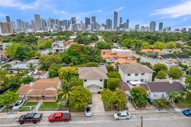 Foto del edificio - 1029 SW 11th Ave