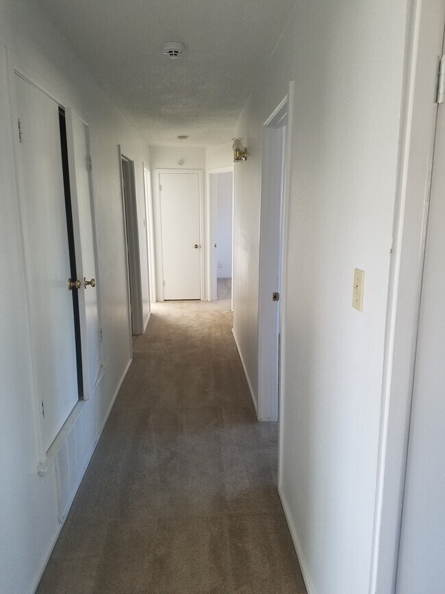 Building Photo - 1802 S Avenue A