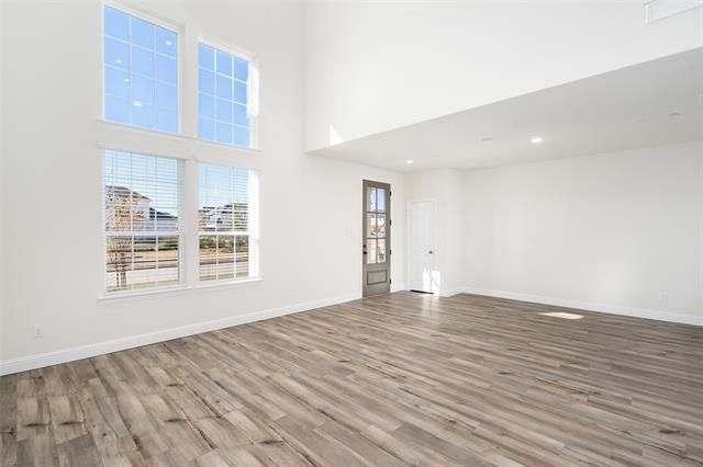 Foto del edificio - 8720 Samara St