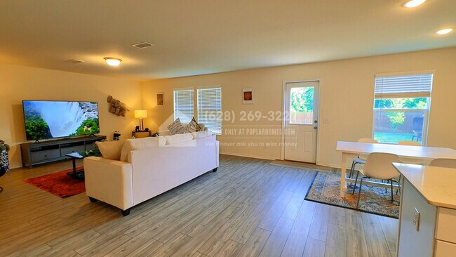 Building Photo - 1029 Binney Dr