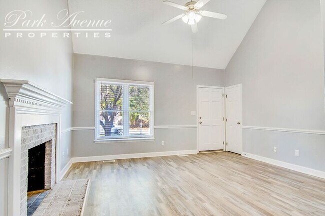 Foto del edificio - 4712 Jacqueline Ln