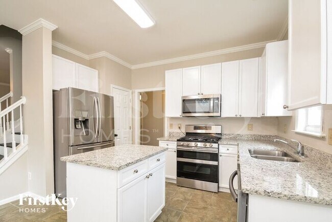 Foto del edificio - 2316 Sapphire Valley Dr