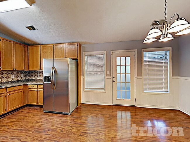 Foto del edificio - 726 Westbury Dr