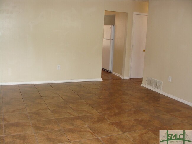 Building Photo - 2522 Semken Ave