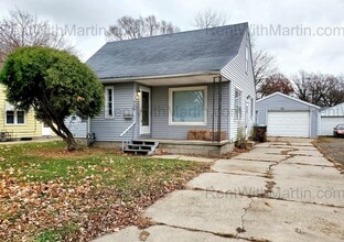 Building Photo - 736 Sherman Ave