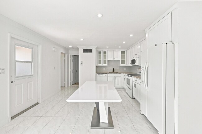 Foto del edificio - 126 West Ct