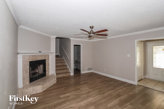 Foto del edificio - 1509 Briarcrest Dr