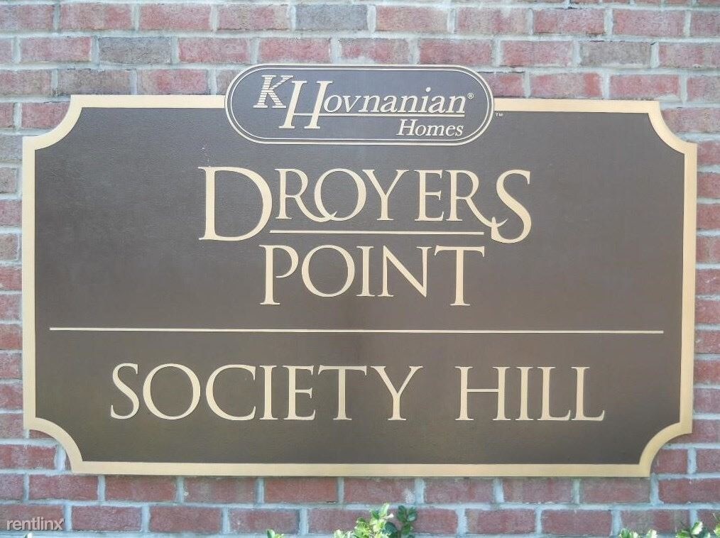 Foto principal - 1 br, 1 bath Duplex - 46 Cherry St Large R...