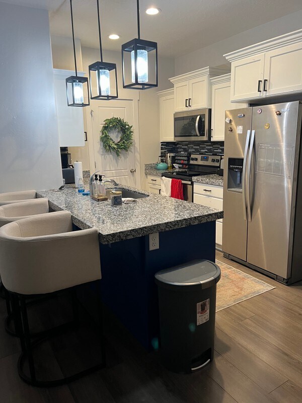 Foto del edificio - 7568 N Hutch Ln