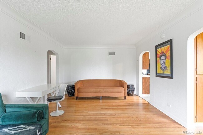 Foto del edificio - 4546 Lowell Blvd