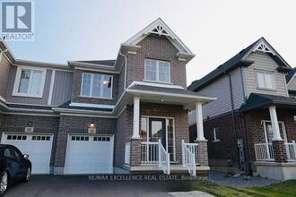 Building Photo - 22 Bur Oak Dr