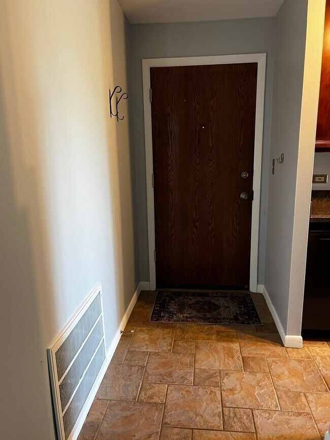 Foto del edificio - 5820 Oakwood Dr