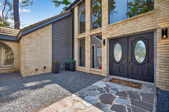 Foto del edificio - 5815 Green Terrace Ln