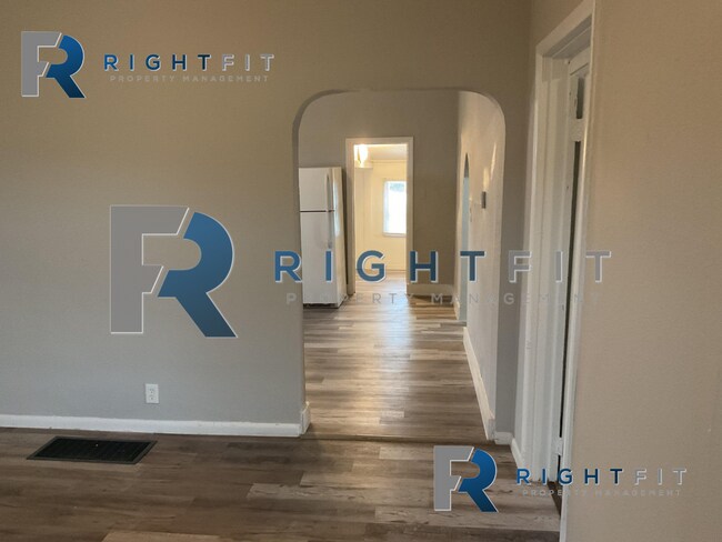 Building Photo - Charming 2 Bedroom Home in Dayton