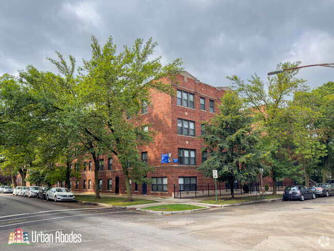 Building Photo - 4407 N Wolcott Ave