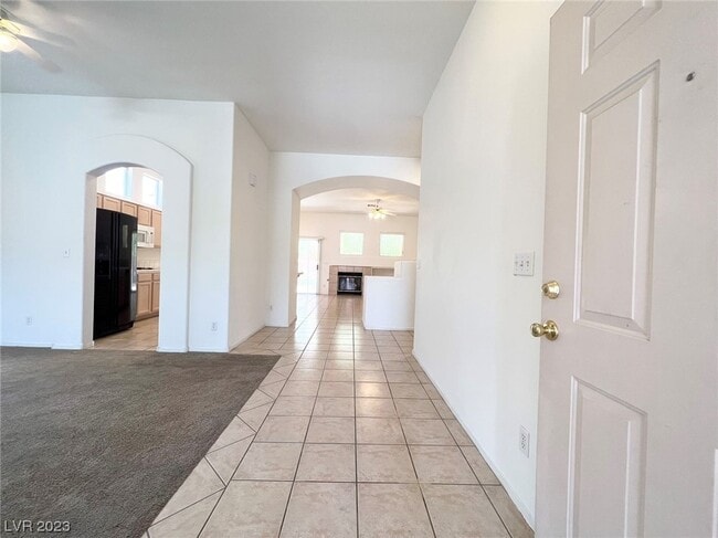 Building Photo - 1916 Sedona Paseo Ln