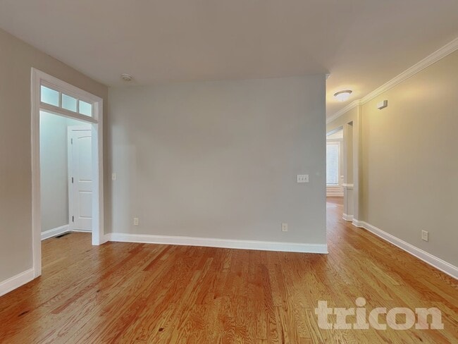 Building Photo - 448 Big Willow Way