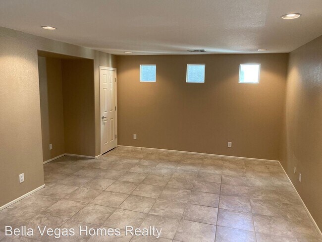 Building Photo - 3 br, 2.5 bath House - 9108 Tailor Made Ave