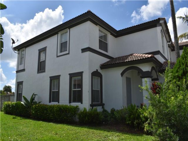 Primary Photo - 7801 NW 114th Pl