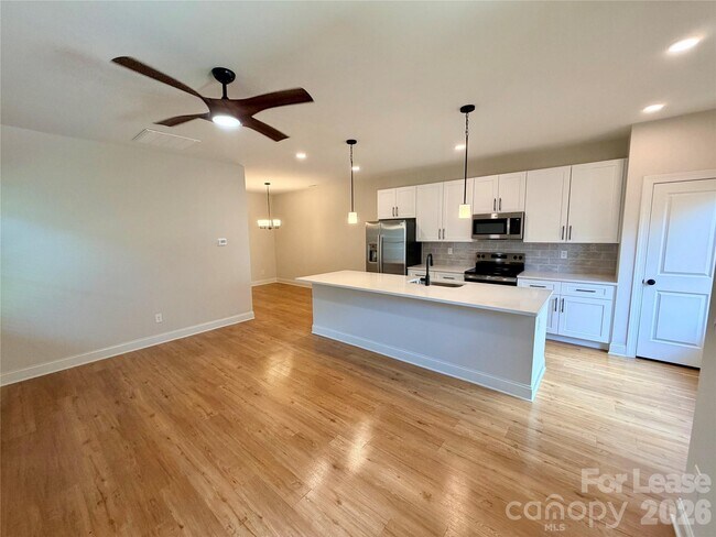 Foto del edificio - 521 N Linwood Ave