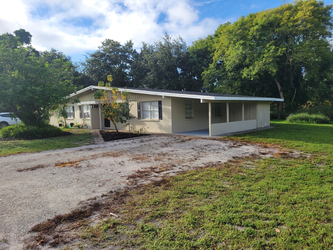 Foto principal - 1395 14th St