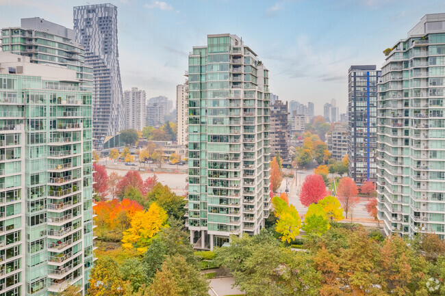 Building Photo - Bayshore Outlook