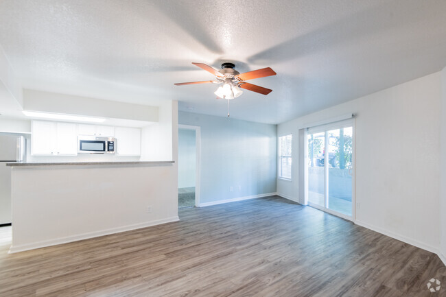 3HAB, 2BA - Copper Hill Apartments