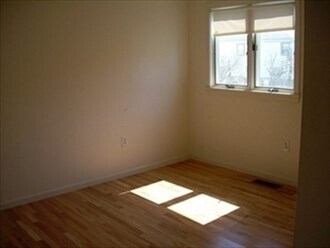 Foto del edificio - 145 Stevens St