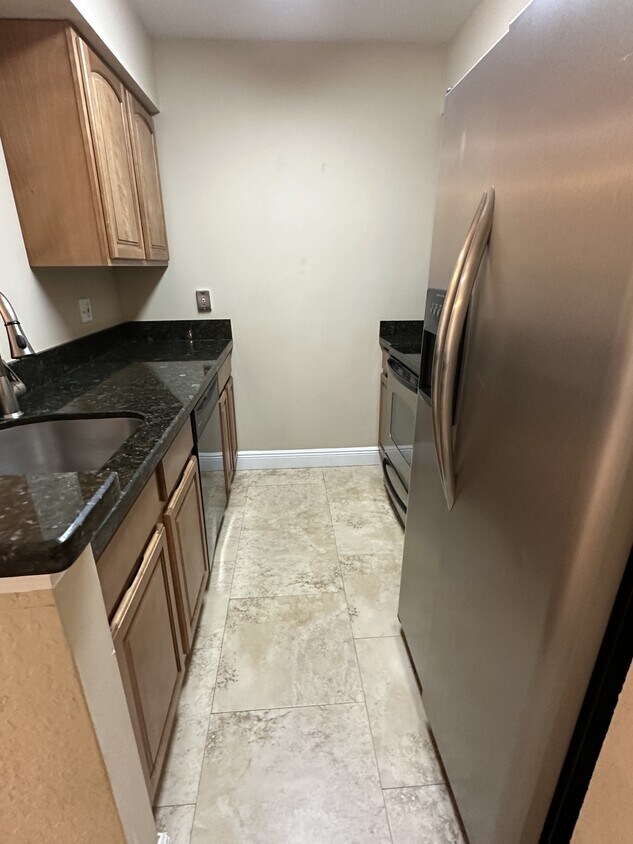 Photo - 2851 N Oakland Forest Dr (Oakland Park, FL)