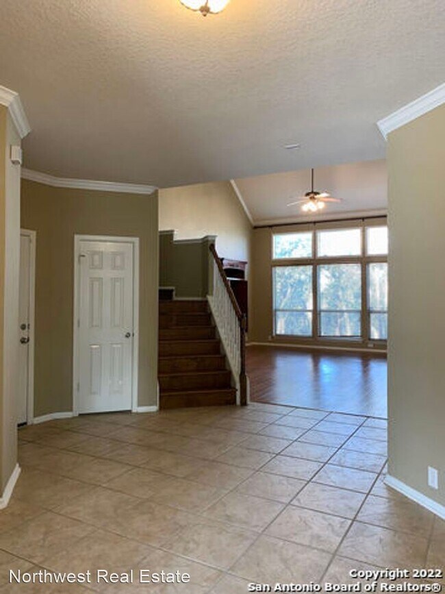 Building Photo - 4 br, 3.5 bath House - 10010 Ramblin River